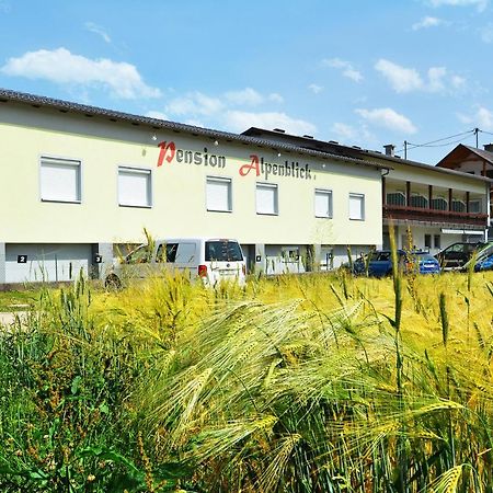 Alpenblick - Modernes Und Grosszuegiges Apartment Villach Zewnętrze zdjęcie