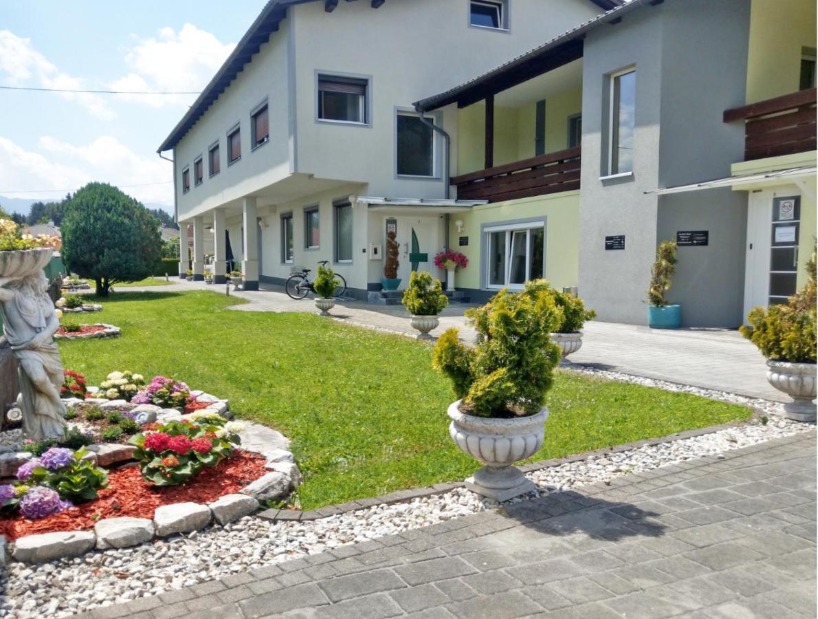 Alpenblick - Modernes Und Grosszuegiges Apartment Villach Zewnętrze zdjęcie